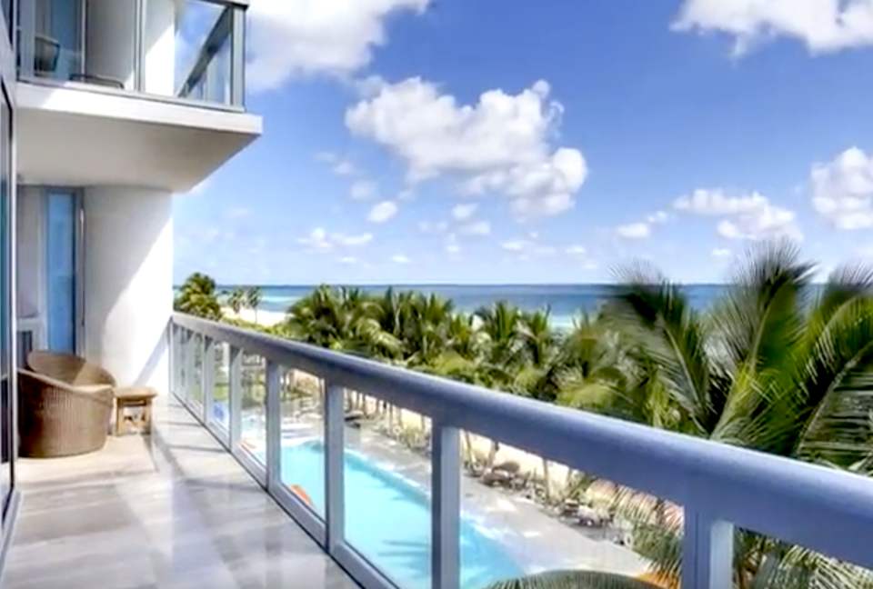 Chic Carillon Miami Beach Townhome - Miami Beach, Florida