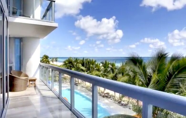 Chic Carillon Miami Beach Townhome - Miami Beach, Florida