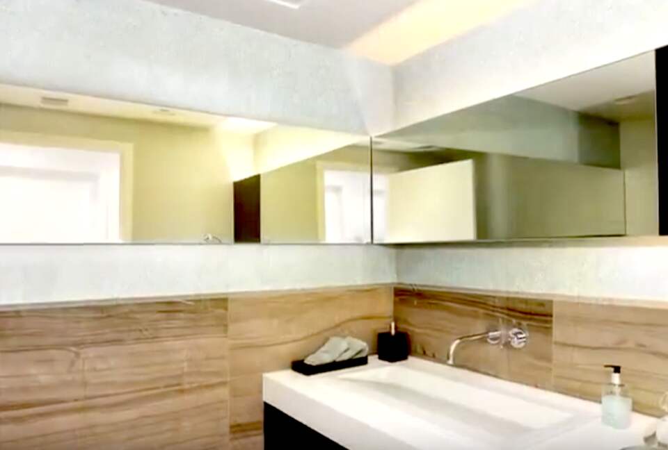 Chic Carillon Miami Beach Townhome - Miami Beach, Florida