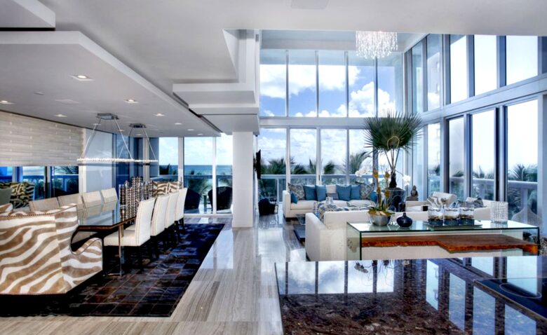 Chic Carillon Miami Beach Townhome - Miami Beach, Florida
