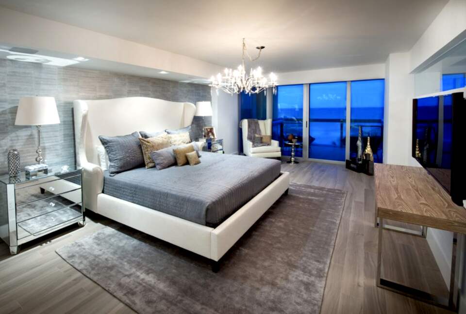 Chic Carillon Miami Beach Townhome - Miami Beach, Florida