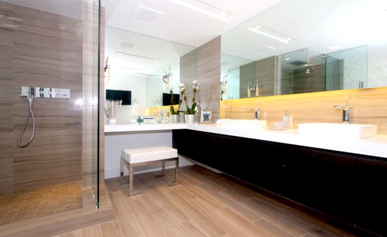 Chic Carillon Miami Beach Townhome - Miami Beach, Florida