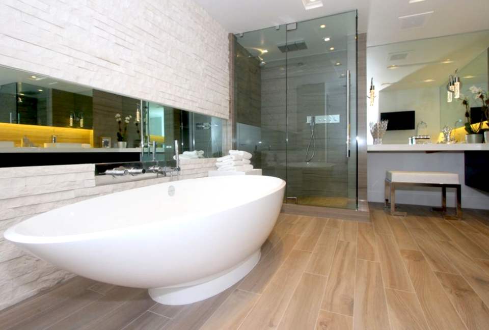 Chic Carillon Miami Beach Townhome - Miami Beach, Florida