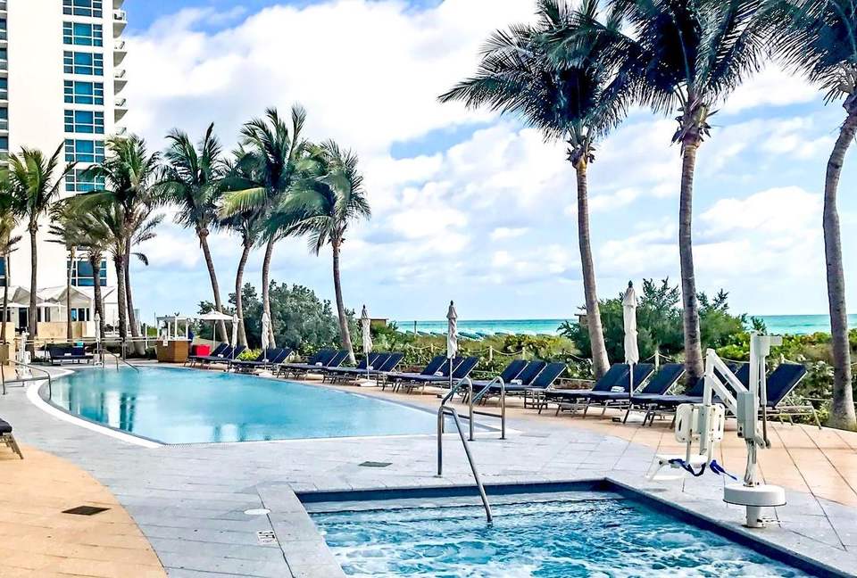 Ocean View Carillon Luxury Wellness Resort - Miami Beach, Florida