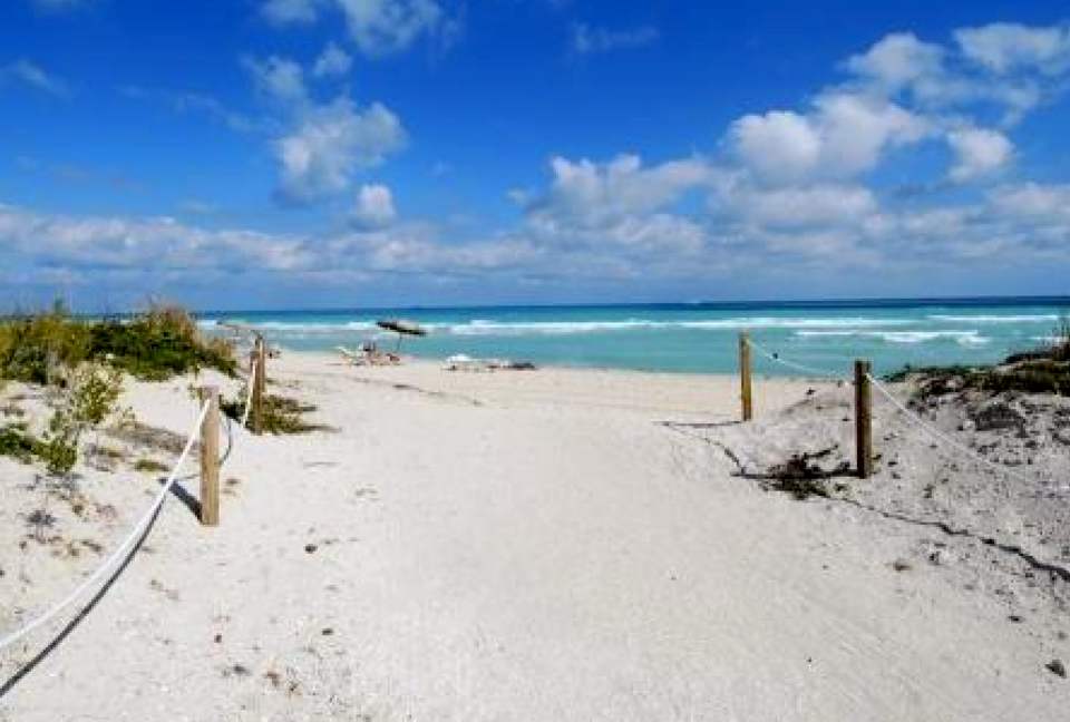 Ocean View Carillon Luxury Wellness Resort - Miami Beach, Florida