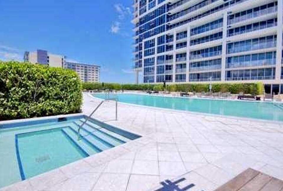 Ocean View Carillon Luxury Wellness Resort - Miami Beach, Florida