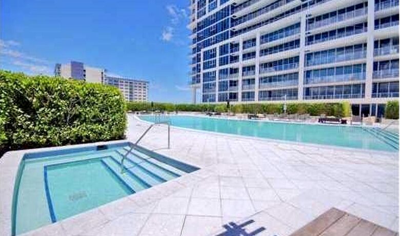 Ocean View Carillon Luxury Wellness Resort - Miami Beach, Florida