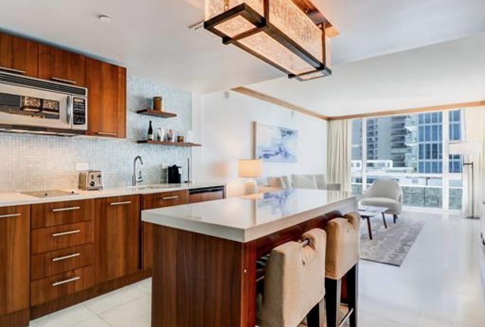 Ocean View Carillon Luxury Wellness Resort - Miami Beach, Florida