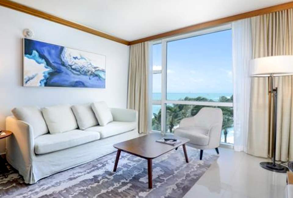 Ocean View Carillon Luxury Wellness Resort - Miami Beach, Florida