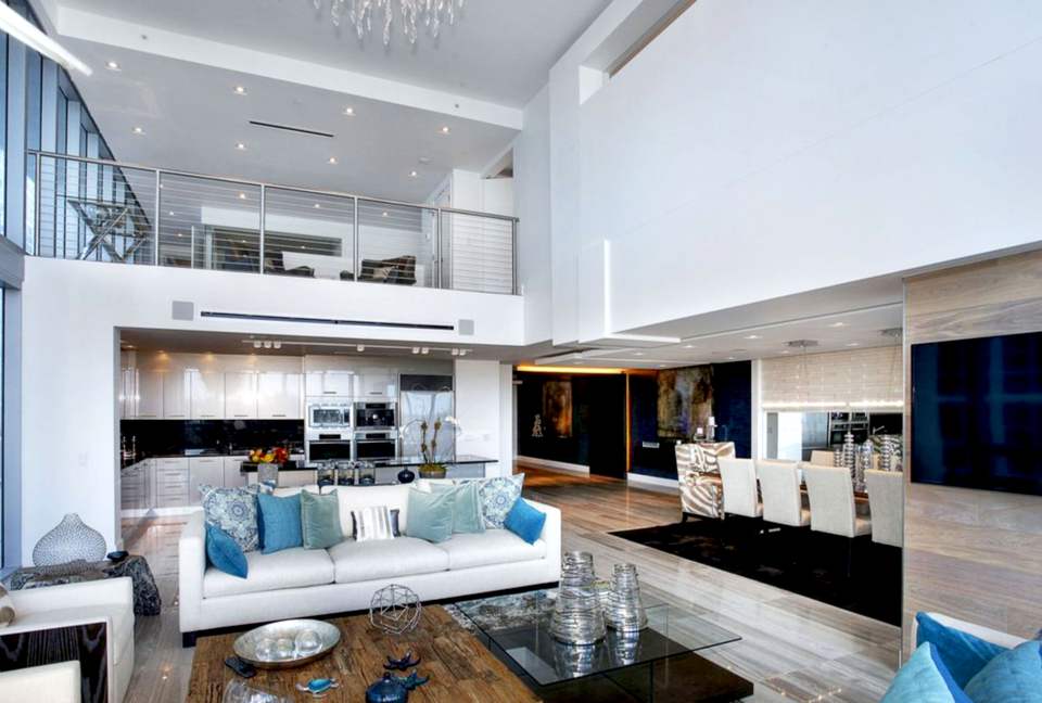 Chic Carillon Miami Beach Townhome - Miami Beach, Florida