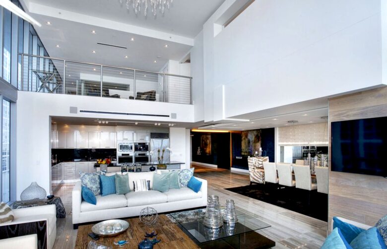 Chic Carillon Miami Beach Townhome - Miami Beach, Florida