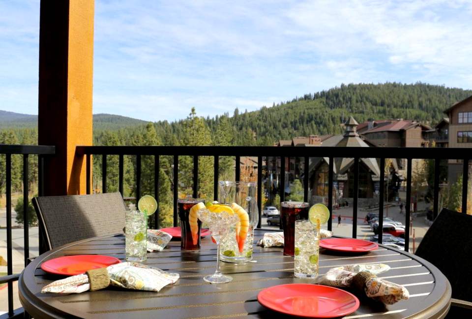 Welk's Northstar Lodge - Three Bedroom Residence - Truckee, California