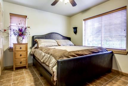 The Lodge at the Orchard - 30 Minutes to Fort Worth! - Azle, Texas