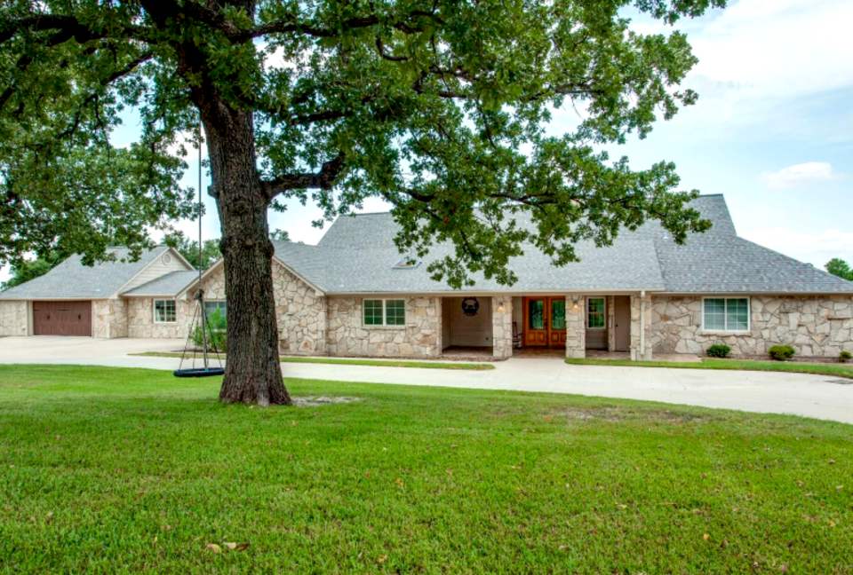 The Lodge at the Orchard - 30 Minutes to Fort Worth! - Azle, Texas