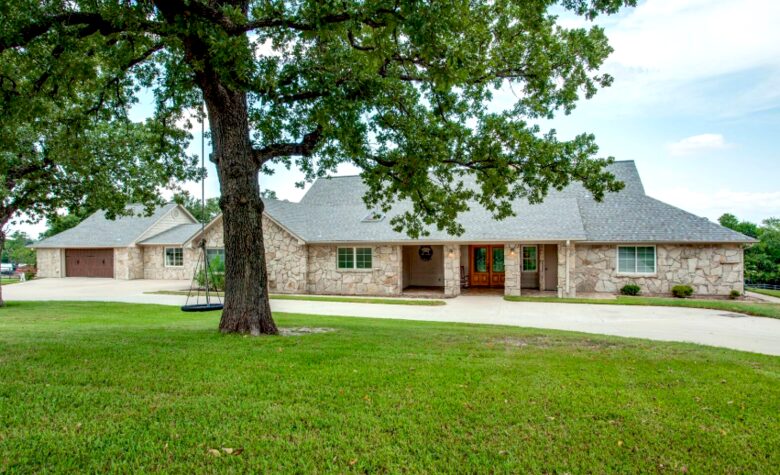 The Lodge at the Orchard - 30 Minutes to Fort Worth! - Azle, Texas