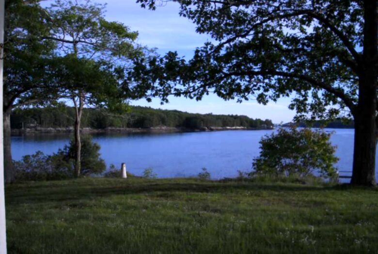 Davis Island Cottage - Edgecomb, Maine