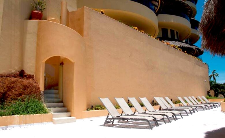 Pacific Paradise - Ixtapa de Azueta, Mexico