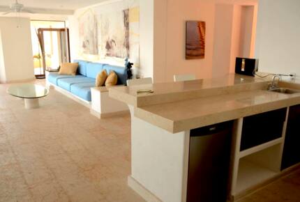 Pacific Paradise - Ixtapa de Azueta, Mexico