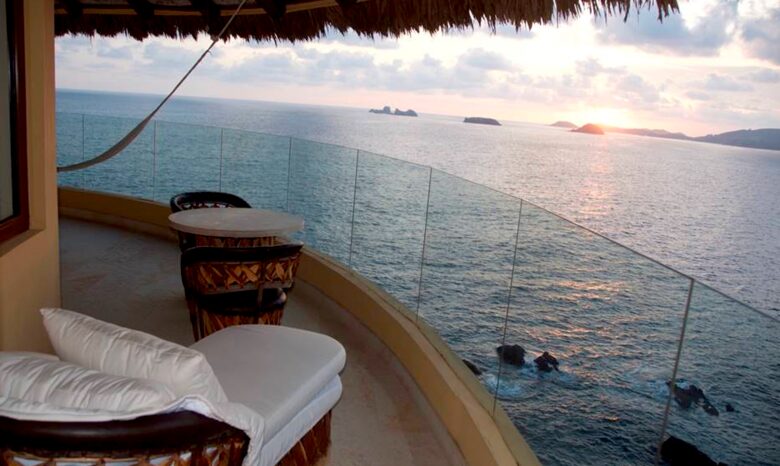 Pacific Paradise - Ixtapa de Azueta, Mexico