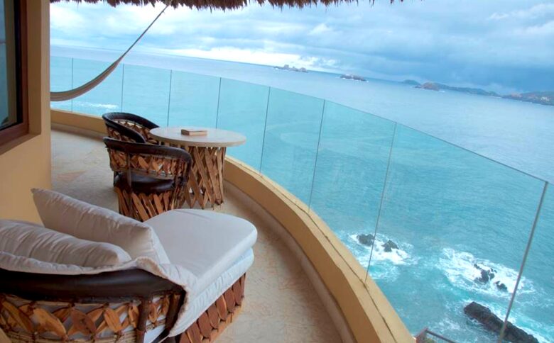 Pacific Paradise - Ixtapa de Azueta, Mexico