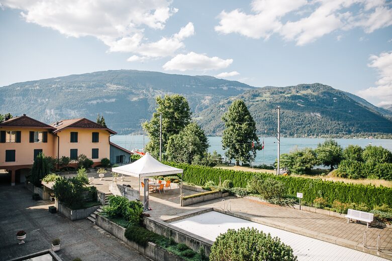 Home on Lake Thun - Daerlingen, Switzerland
