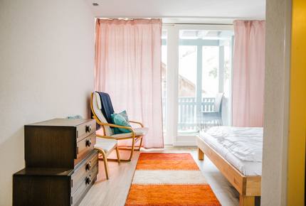 Home on Lake Thun - Daerlingen, Switzerland