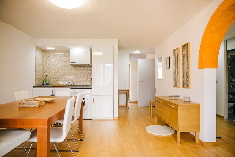 Home on Lake Thun - Daerlingen, Switzerland