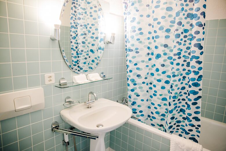 Home on Lake Thun - Daerlingen, Switzerland