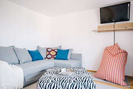 Home on Lake Thun - Daerlingen, Switzerland