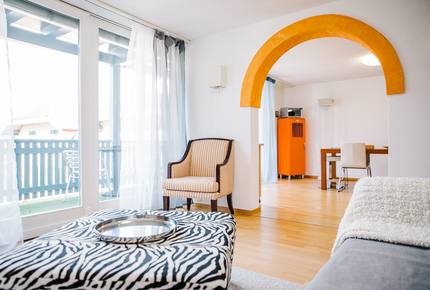 Home on Lake Thun - Daerlingen, Switzerland