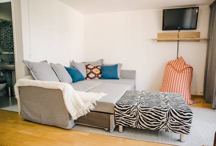 Home on Lake Thun - Daerlingen, Switzerland