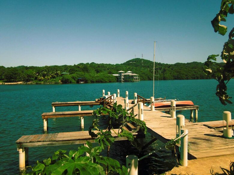 Luxury Waterfront in the West End - West End, Honduras