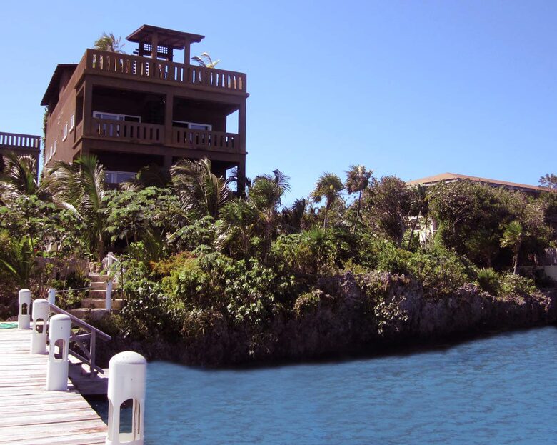 Luxury Waterfront in the West End - West End, Honduras