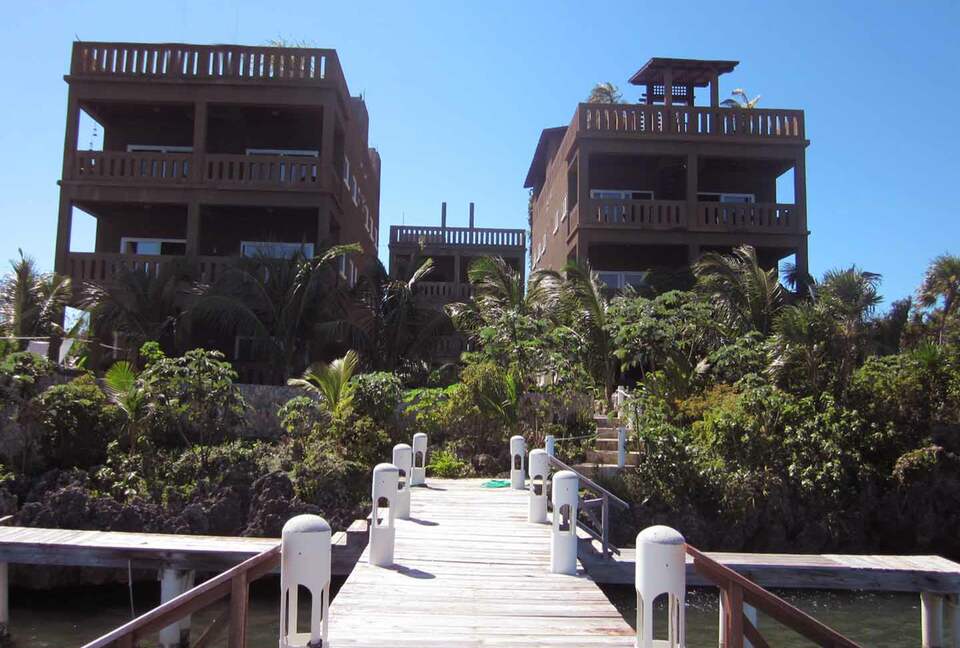 Luxury Waterfront in the West End - West End, Honduras