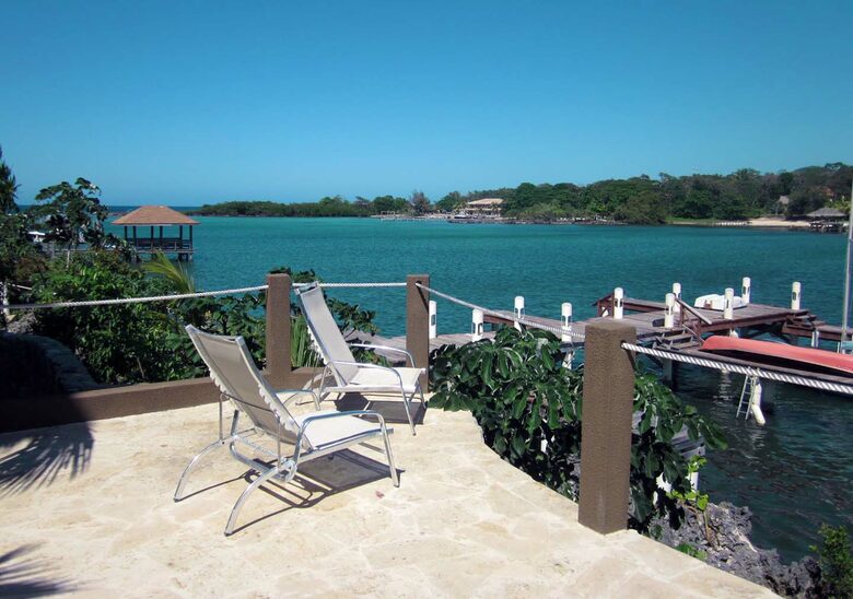 Luxury Waterfront in the West End - West End, Honduras