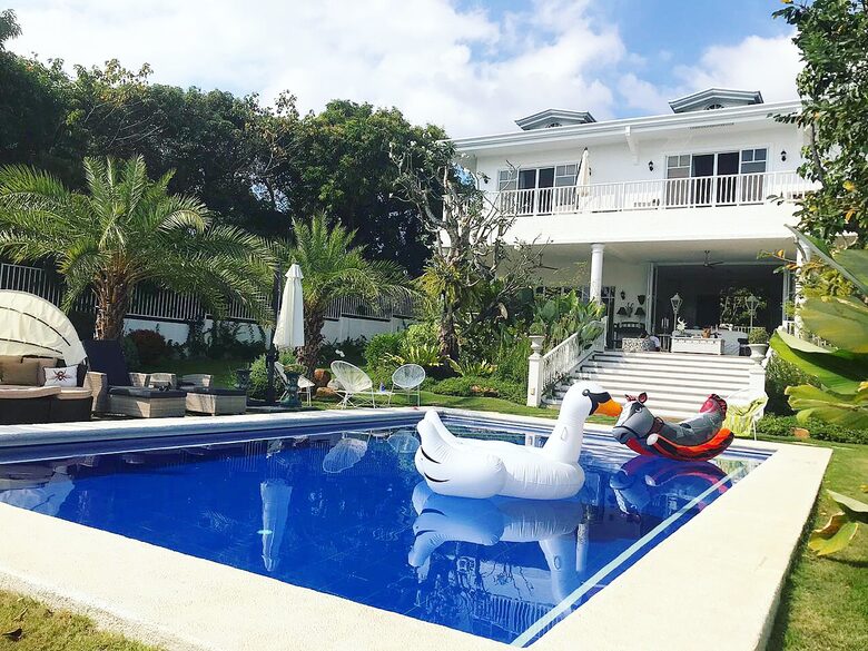 Villa La Nuvola (The Cloud) - Manila (Greater Manila), Philippines