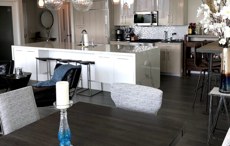 Million Dollar Manhattan View - Short Ferry to Manhattan! - Weehawken, New Jersey