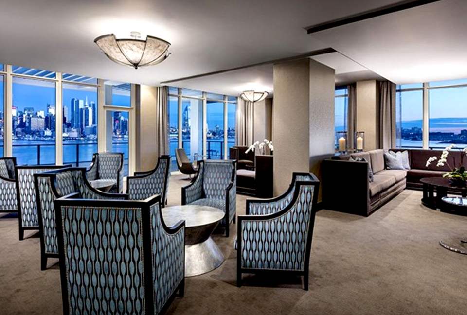 Million Dollar Manhattan View - Short Ferry to Manhattan! - Weehawken, New Jersey