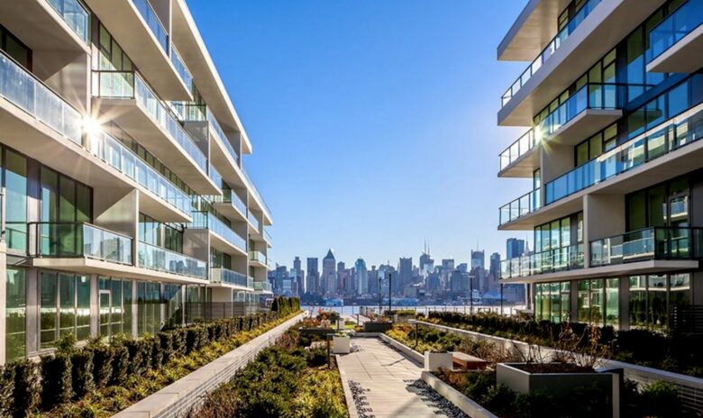 Million Dollar Manhattan View - Short Ferry to Manhattan! - Weehawken, New Jersey