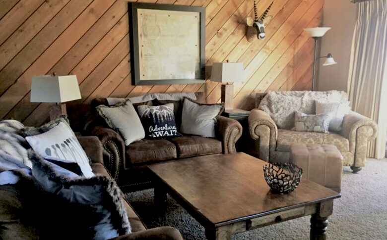 Luxurious Creek Front Oasis - Mammoth Lakes, California