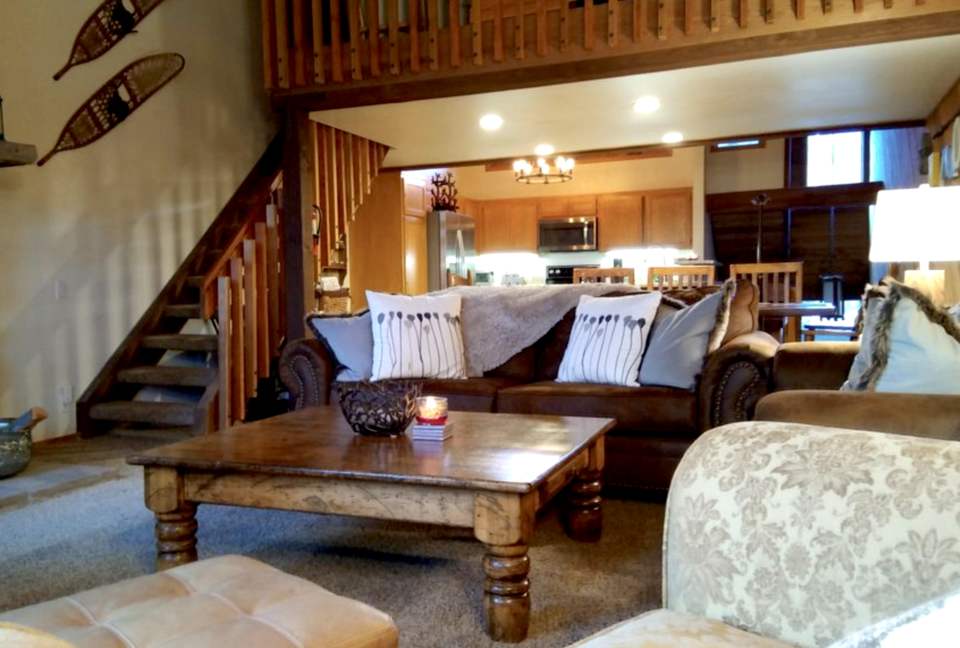 Luxurious Creek Front Oasis - Mammoth Lakes, California