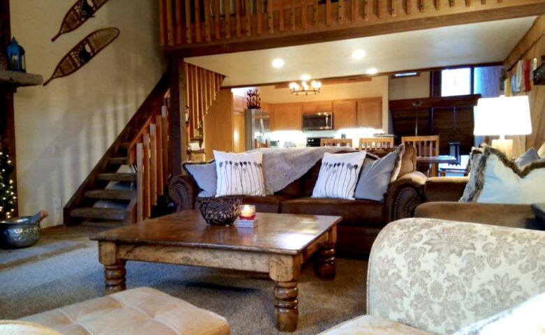 Luxurious Creek Front Oasis - Mammoth Lakes, California