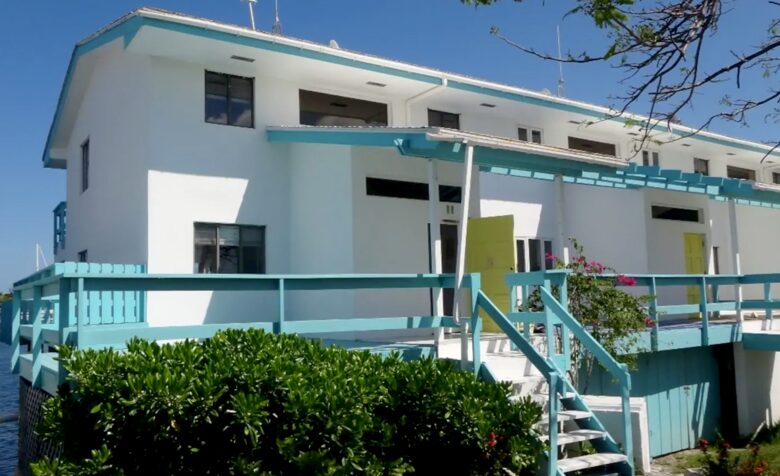Beautiful Overwater Townhouse - Great Harbour Cay, Bahamas