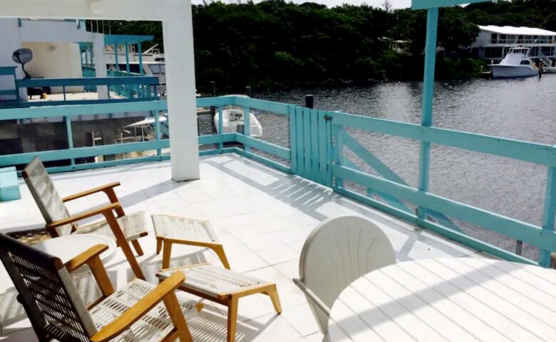 Beautiful Overwater Townhouse - Great Harbour Cay, Bahamas