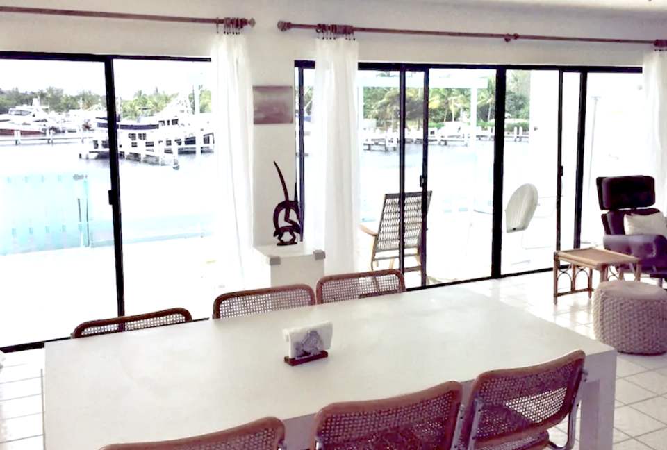 Beautiful Overwater Townhouse - Great Harbour Cay, Bahamas