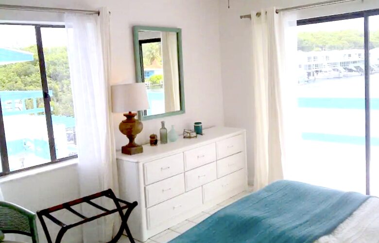 Beautiful Overwater Townhouse - Great Harbour Cay, Bahamas