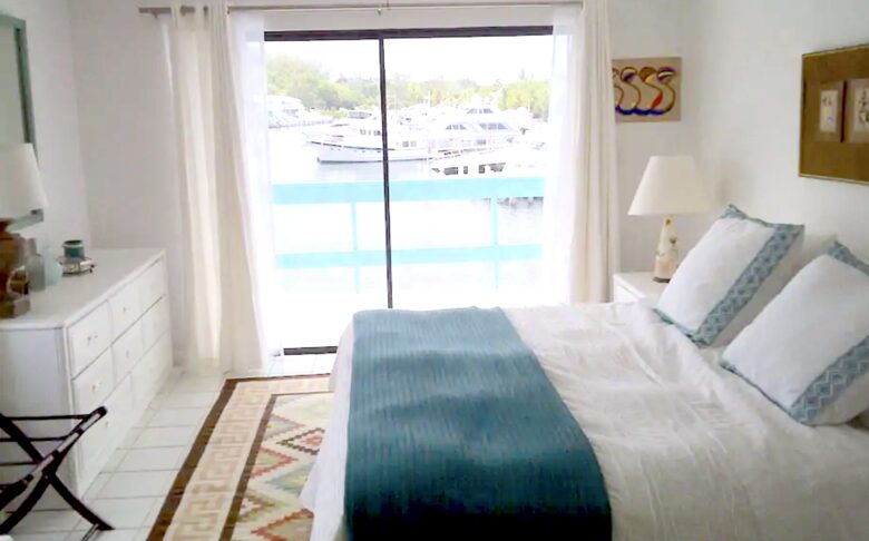 Beautiful Overwater Townhouse - Great Harbour Cay, Bahamas