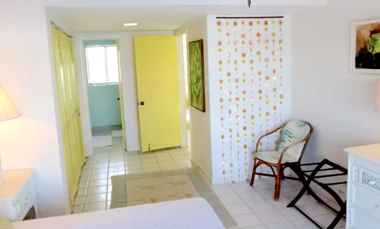 Beautiful Overwater Townhouse - Great Harbour Cay, Bahamas