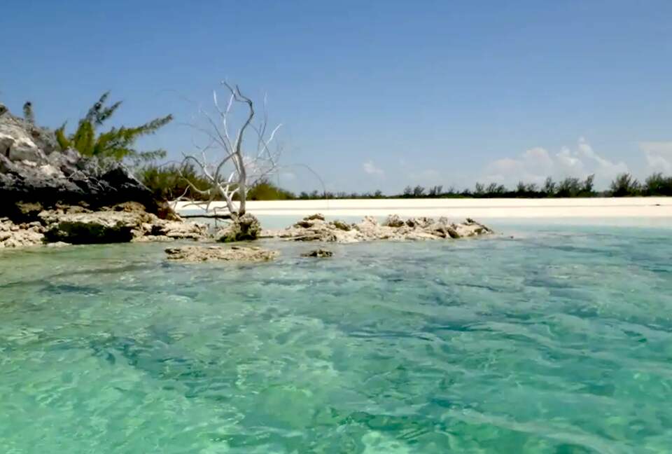 Beautiful Overwater Townhouse - Great Harbour Cay, Bahamas