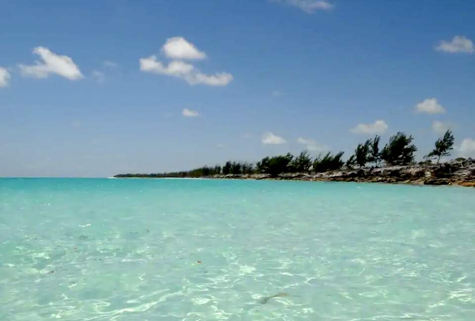 Beautiful Overwater Townhouse - Great Harbour Cay, Bahamas